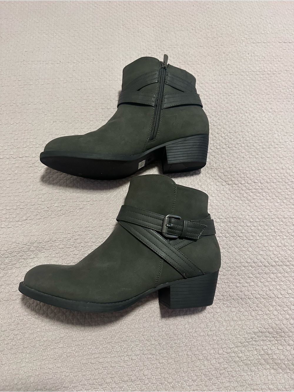 Torrid 10ww Women’s gray Ankle Booties with Buckle Strap